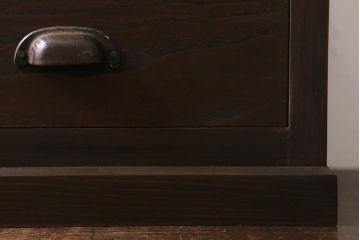 カタログ掲載品　ラフジュ工房オリジナル　古金具リメイク　前板栗材　ヒノキ材　味のある引手の小引き出し(小物収納)(R-041361)