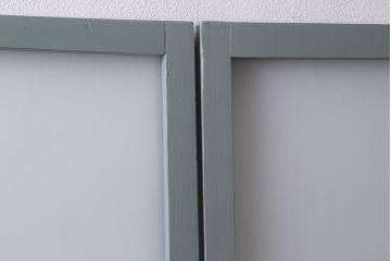 アンティーク建具　昭和中期　ペイント　当店オリジナルガラス・花菱模様　お洒落なガラス戸2枚セット(引き戸、建具)(R-041365)