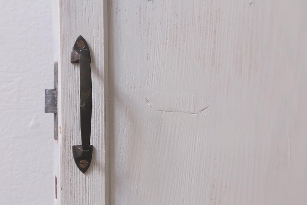 レトロ建具　ダイヤガラス・当店オリジナルガラス入り　ホワイトペイントが爽やかな木製ドア(扉、開き戸、建具)(R-041366)