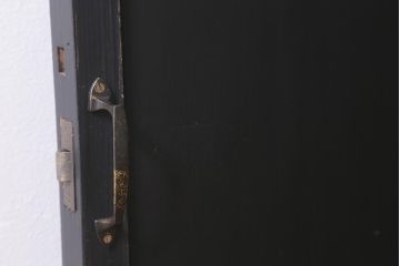 アンティーク建具　ダイヤガラス・当店オリジナルガラス入り　ブラックペイントがシックな木製ドア(扉、開き戸、建具)(R-041367)