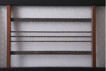 アンティーク建具　ダイヤガラス・当店オリジナルガラス入り　ブラックペイントがシックな木製ドア(扉、開き戸、建具)(R-041367)