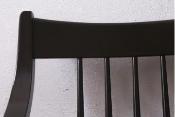 ヴィンテージ家具　落ち着きのある色味が魅力のシックなアームチェア(ダイニングチェア、椅子、ビンテージ)(R-041371)