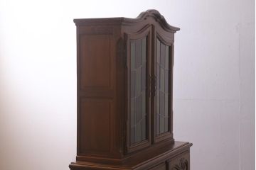 アンティーク家具　フランスアンティーク　オーク材　優雅な雰囲気漂うステンドグラスのキャビネット(飾り棚、収納棚、食器棚)(R-041372)