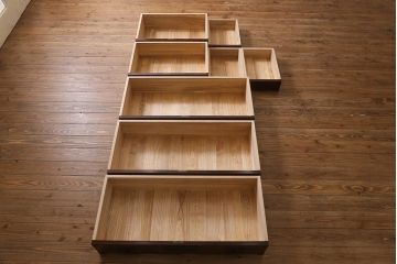 中古　伝統民芸　岩谷堂箪笥　威厳と気品が漂う衣装箪笥(整理箪笥、チェスト、引き出し)(R-041373)