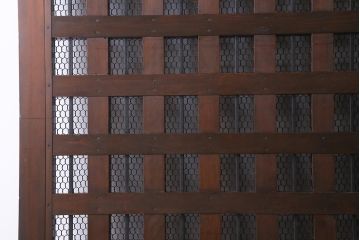 アンティーク建具　和製アンティーク　明治大正期　ケヤキ材・ヒノキ材　鉄格子が重厚感漂う蔵戸(引き戸、建具、玄関戸)(R-041374)