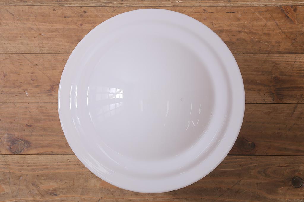 アンティーク照明　大振りサイズ　レトロな乳白色のガラスシェード照明(吊り下げ照明、天井照明)(R-041376)