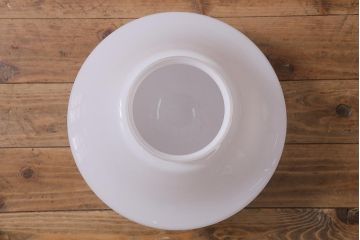 アンティーク照明　大振りサイズ　レトロな乳白色のガラスシェード照明(吊り下げ照明、天井照明)(R-041376)
