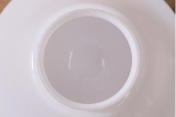 アンティーク照明　大振りサイズ　レトロな乳白色のガラスシェード照明(吊り下げ照明、天井照明)(R-041376)
