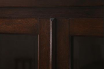 当店リメイク家具　松本民芸家具　丸脚付き　クラシカルなサイドボード(キャビネット、リビングボード、収納棚)(R-041391)