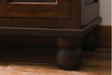 当店リメイク家具　松本民芸家具　丸脚付き　クラシカルなサイドボード(キャビネット、リビングボード、収納棚)(R-041391)