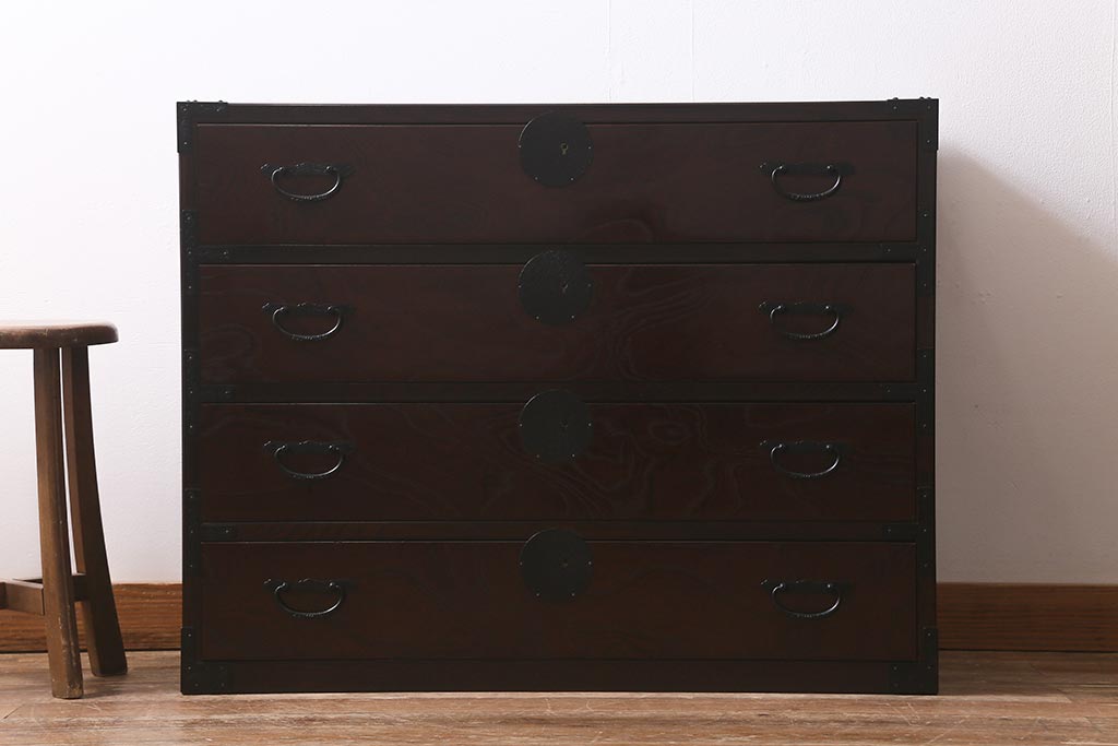 中古　国産　ケヤキ材　青木産業　趣のある和の空間を演出する衣装箪笥(チェスト、引き出し、和タンス)(R-041401)