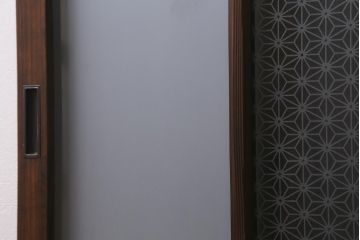 アンティーク建具　昭和初期　すりガラス・当店オリジナルガラス入り　レトロな空間を彩るガラス戸2枚セット(窓、引き戸、建具)(R-041404)