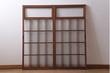 アンティーク建具　和製アンティーク　昭和中期　結霜ガラス・すりガラス入り　レトロな佇まいが魅力的なガラス戸2枚セット(窓、引き戸)