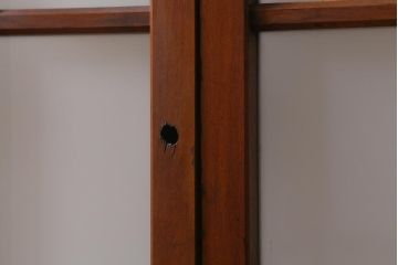 アンティーク建具　和製アンティーク　昭和中期　結霜ガラス・すりガラス入り　レトロな佇まいが魅力的なガラス戸2枚セット(窓、引き戸)