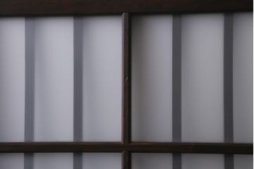 アンティーク建具　和製アンティーク　昭和初期　結霜ガラス・すりガラス　和モダンスタイルにおすすめなガラス戸4枚セット(引き戸、建具)(R-041408)