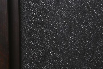 アンティーク建具　和製アンティーク　昭和初期　ダイヤガラス　窓付きのレトロな木製扉(ガラス扉、開き戸、ドア)(R-041409)