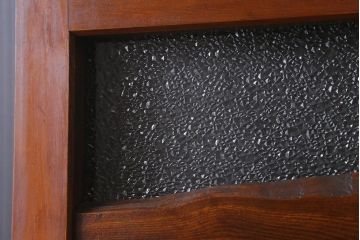アンティーク建具　和製アンティーク　昭和中期　ダイヤガラス入り　味わい深い木の風合いが魅力的な木製扉(ドア、開き戸、建具)(R-041411)