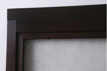 アンティーク建具　昭和初期　一枚板　ダイヤガラス入り　窓付きのシンプルな引き戸1枚(建具)(R-041412)