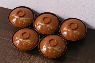 アンティーク雑貨　昭和初期　武具図　木製蒔絵椀5客セット(木製椀、蓋付椀、漆器)(R-041417)