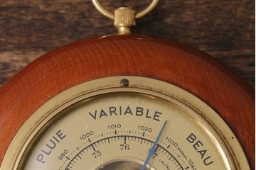 ヴィンテージ雑貨　木製　ビンテージスタイルにぴったりなフランス製の気圧計(バロメーター、ディスプレイ雑貨)(R-041426)