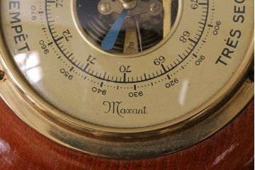 ヴィンテージ雑貨　木製　ビンテージスタイルにぴったりなフランス製の気圧計(バロメーター、ディスプレイ雑貨)(R-041426)