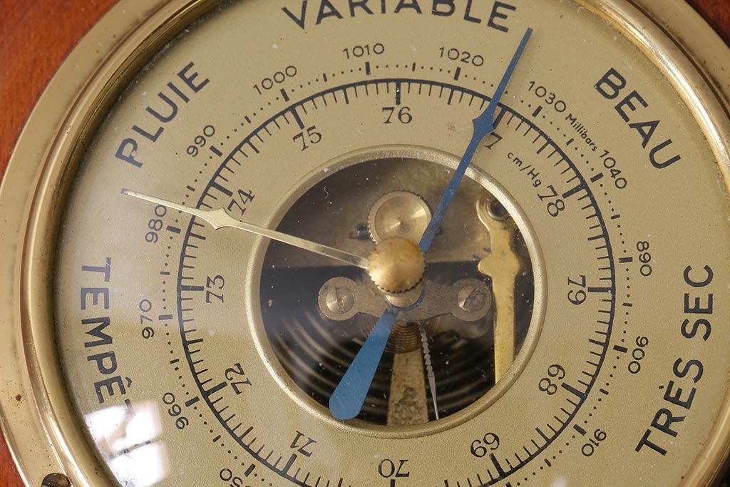 ヴィンテージ雑貨　木製　ビンテージスタイルにぴったりなフランス製の気圧計(バロメーター、ディスプレイ雑貨)(R-041426)