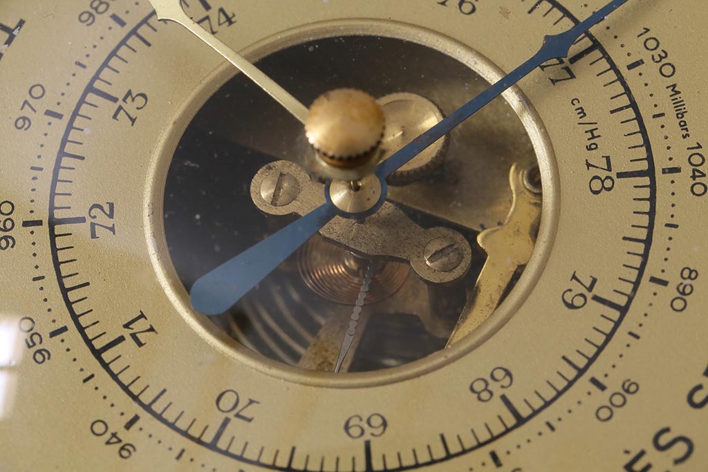 ヴィンテージ雑貨　木製　ビンテージスタイルにぴったりなフランス製の気圧計(バロメーター、ディスプレイ雑貨)(R-041426)