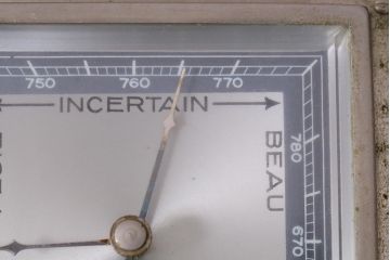 ヴィンテージ雑貨　木製　フランスビンテージの置き型バロメーター(気圧計、温度計、ディスプレイ雑貨)(R-041427)