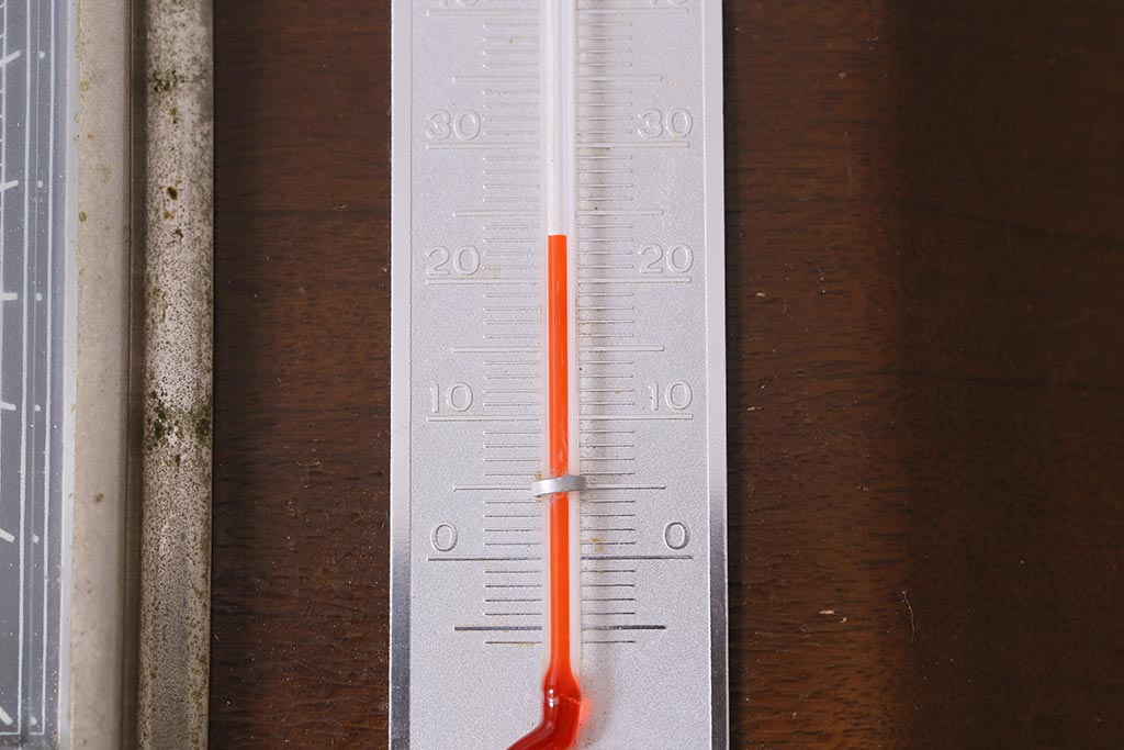 ヴィンテージ雑貨　木製　フランスビンテージの置き型バロメーター(気圧計、温度計、ディスプレイ雑貨)(R-041427)