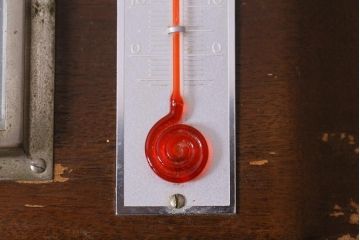 ヴィンテージ雑貨　木製　フランスビンテージの置き型バロメーター(気圧計、温度計、ディスプレイ雑貨)(R-041427)