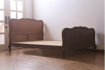 アンティーク家具　フランスアンティーク　オーク材　曲線のシルエットが優雅なベッドフレーム(R-041437)