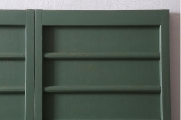 アンティーク建具　大正～昭和初期　ペイント　幅狭　グリーンカラーがおしゃれな舞良戸2枚セット　(R-041439)