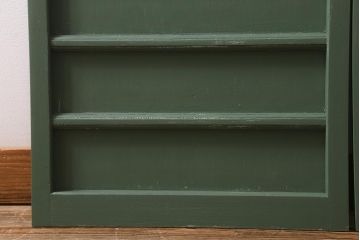 アンティーク建具　大正～昭和初期　ペイント　幅狭　グリーンカラーがおしゃれな舞良戸2枚セット　(R-041439)