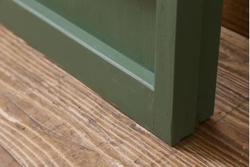 アンティーク建具　大正～昭和初期　ペイント　幅狭　グリーンカラーがおしゃれな舞良戸2枚セット　(R-041439)