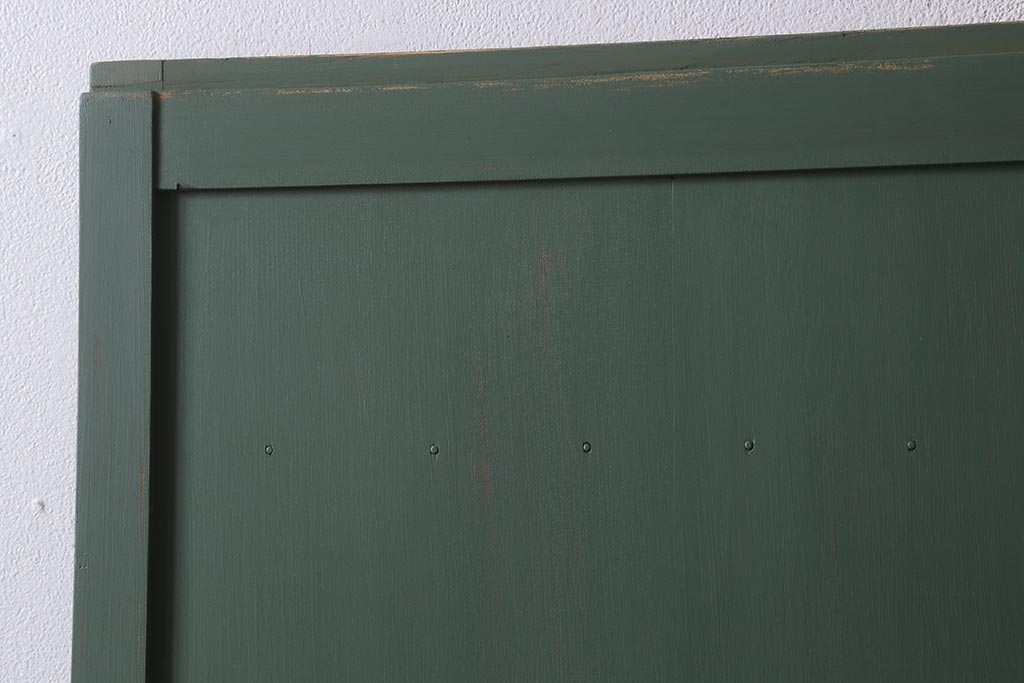 アンティーク建具　大正～昭和初期　ペイント　幅狭　グリーンカラーがおしゃれな舞良戸2枚セット　(R-041439)