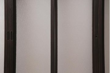 アンティーク建具　昭和初期　ダイヤガラス・すりガラス入り　凝ったデザインの組子がお洒落なガラス戸4枚セット(窓、書院戸、引き戸)(R-041447)