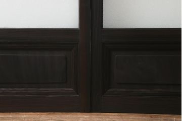 アンティーク建具　昭和初期　腰板ケヤキ材　ダイヤガラス入り　上手物!落ち着いた色合いのレトロなガラス戸2枚セット(引き戸)(R-041450)
