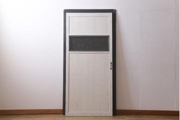 和製アンティーク建具　昭和中期　ペイント　やさしい色合いの木製ドア(扉、開き戸、建具)(R-041455)