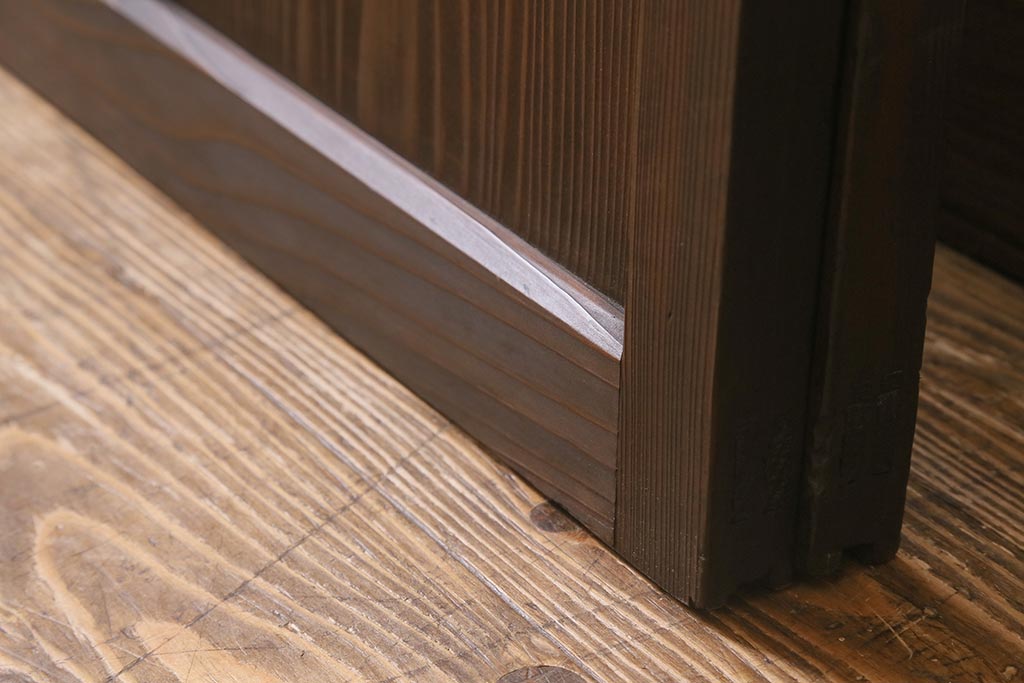 アンティーク建具　和製アンティーク　昭和初期　すりガラス・当店オリジナルガラス　変わり花菱模様のガラスがレトロなガラス戸2枚セット(引き戸、建具)(R-041456)