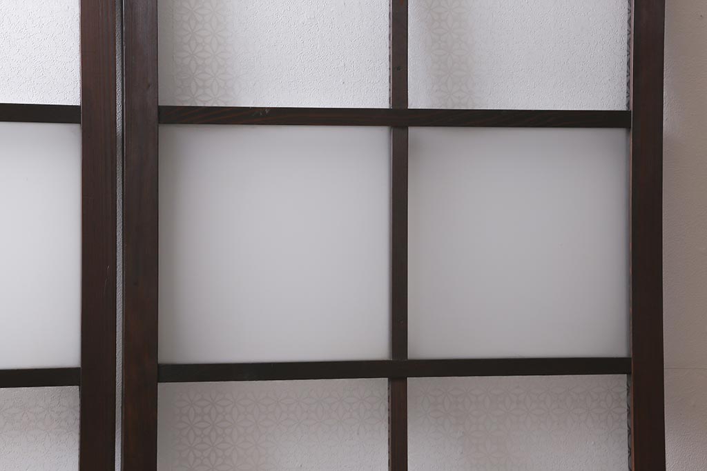 アンティーク建具　和製アンティーク　昭和初期　すりガラス・当店オリジナルガラス　変わり花菱模様のガラスがレトロなガラス戸2枚セット(引き戸、建具)(R-041456)