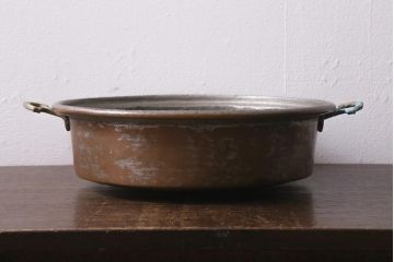 アンティーク雑貨　シャビーな風合いがおしゃれなフランスアンティークの銅鍋(パン、両手鍋)(R-041457)