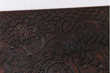 中古　伝統工芸　軽井沢彫り　咲き誇る桜の彫りが見事なサイドテーブル(リビングテーブル、センターテーブル、座卓)(R-041459)