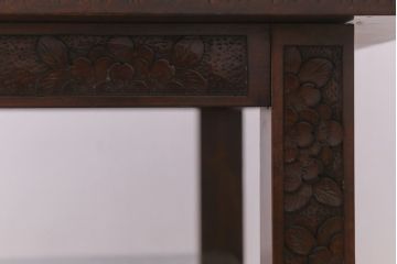 中古　伝統工芸　軽井沢彫り　咲き誇る桜の彫りが見事なサイドテーブル(リビングテーブル、センターテーブル、座卓)(R-041459)