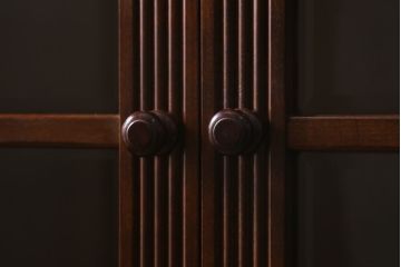 中古　松本民芸家具　お洒落な空間づくりに活躍するクラシックなワインボード(ワインラック、キャビネット)(定価約55万円)(R-041460)