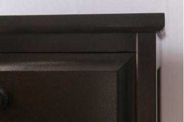 中古　北海道民芸家具　天板樺無垢材　大振りな食器棚をリメイクした上品な収納棚(食器棚、サイドボード)(R-041461)