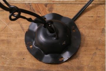 海外ヴィンテージ　アイアンフレーム　吹きガラス　グリーンの色ガラスがおしゃれなペンダントライト(ビンテージ)(R-041466)