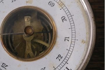 アンティーク雑貨　フランスアンティーク　シンプルさが格好いい気圧計(バロメーター、ディスプレイ雑貨)(R-041472)