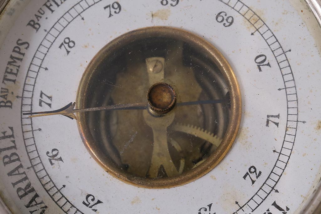 アンティーク雑貨　フランスアンティーク　シンプルさが格好いい気圧計(バロメーター、ディスプレイ雑貨)(R-041472)