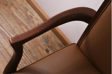 ビンテージ家具　maruni(マルニ木工)　マキシマムシリーズ　ベルサイユM　ダイニングチェア(アームチェア、椅子)(R-041480)