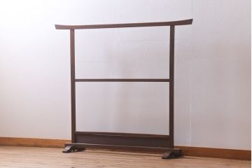 和製アンティーク　明治大正期　ケヤキ材・スギ材　風格漂う上物の衣桁(衣紋掛け、衣装掛け、大名衣桁、着物ハンガー、コートハンガー、ついたて、衝立)(R-41532)